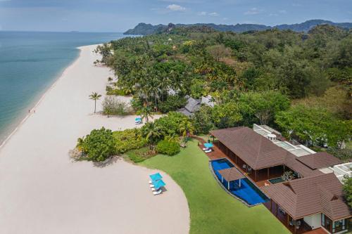 Imperial Three Bedroom Beach Villa with Pool