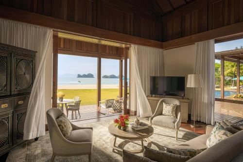 Imperial Three Bedroom Beach Villa with Pool