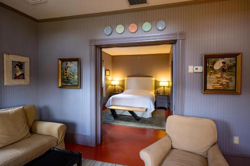 One Bedroom Suite
