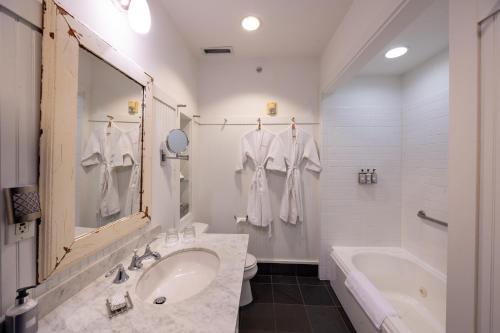 One Bedroom Suite