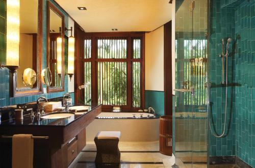 One Bedroom Duplex Suite