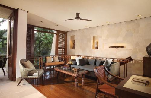 One Bedroom Duplex Suite