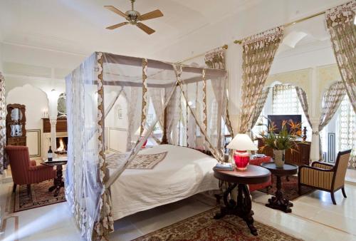 Royal Suite:Complimentary Welcome Drink & Chef's Amenities on arrival