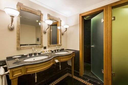 River Suite