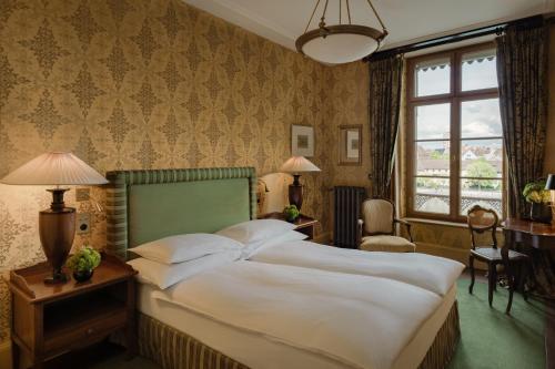 River Queen Room 