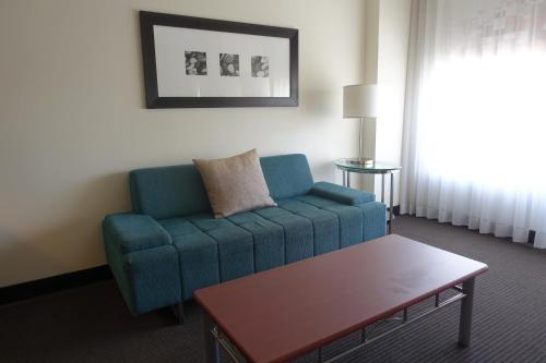 Aloft Guest Room with Two King Beds