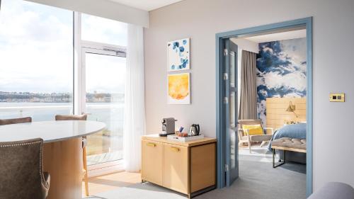 St. David King Suite