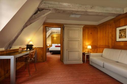 Hermitage Suite with King Bed