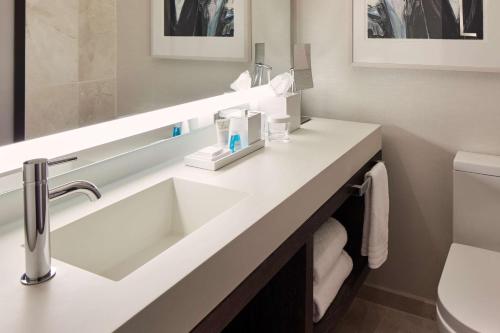 Deluxe Suite with Two Double Beds