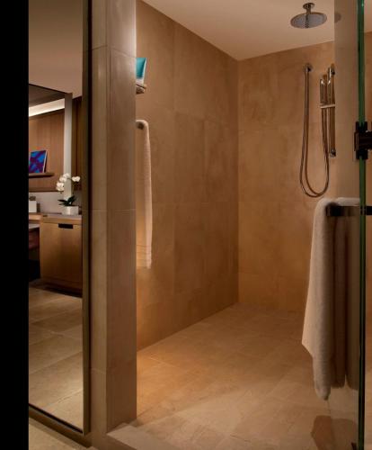 Suite with Two Double Beds - Hearing Accessible