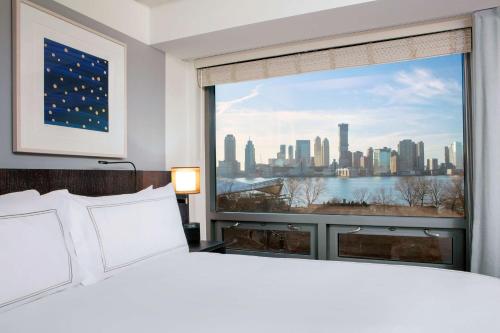 King Suite with Sofa Bed and River View