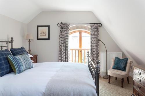 Three-Bedroom Country Cottage