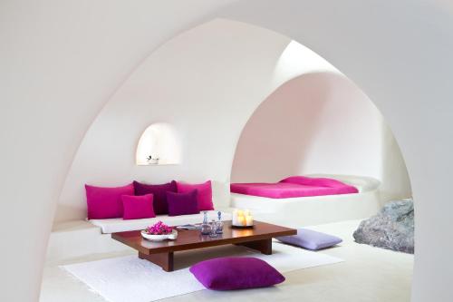 Perivolas Suite with Private Pool 