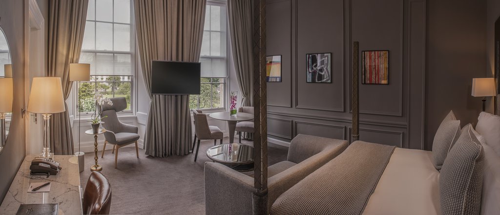 1 King Suite Garden View