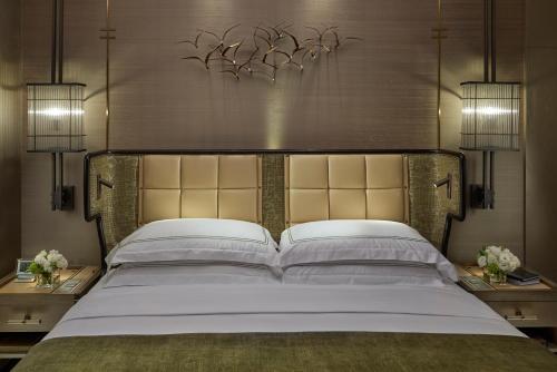 Staycation Offer - L450 Superior Room with Free Room Upgrade and Late Check Out