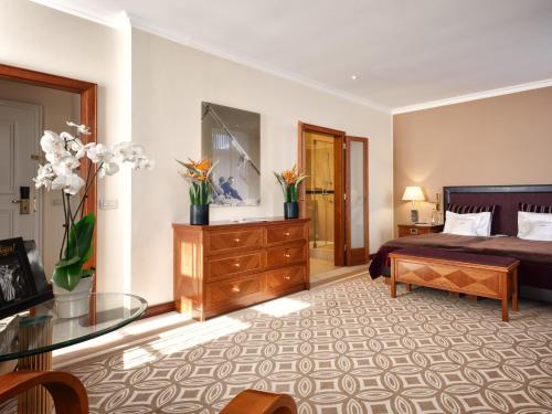 Grand Deluxe Double Room