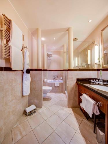 Grand Deluxe Twin Room
