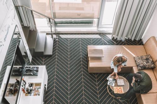 WOW, Suite, 1 King, Park view, Balcony