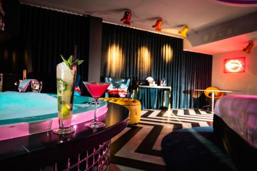 Nirvana Signature Suite