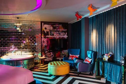 Nirvana Signature Suite