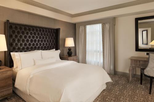 Classic Queen Room