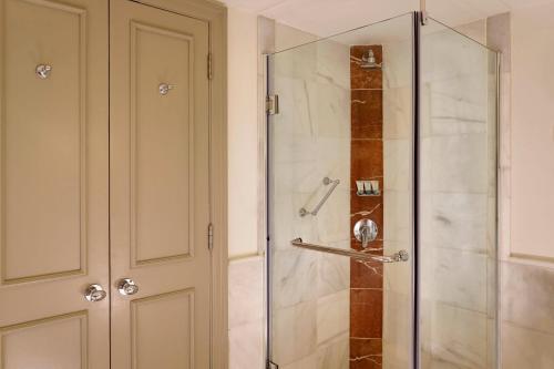Junior Suite Room