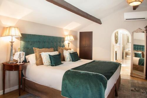 Elegance Double Room