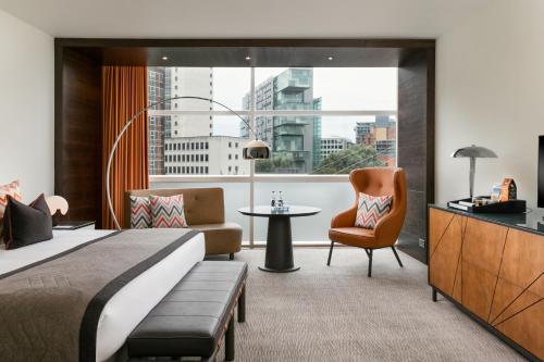 Deluxe King Double or Twin Room