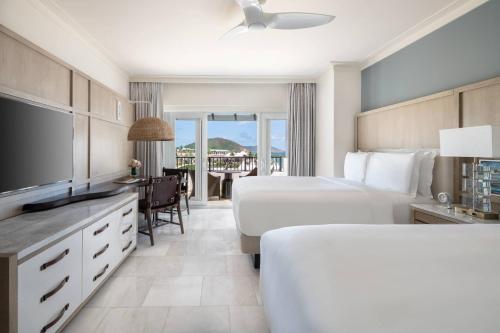 Club Resort View, Club level, Guest room, 2 Double, Balcony