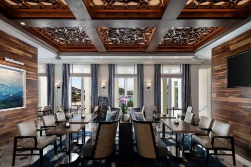 Club Ocean Front Balcony, Club level, Guest room, Balcony