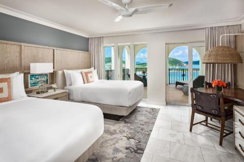 Club Ocean Front Balcony, Club lounge access, Guest room