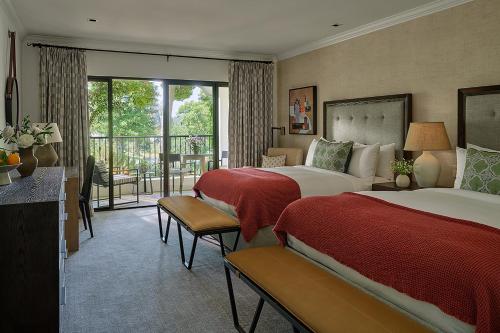 Vista Luxury Two Queen Beds