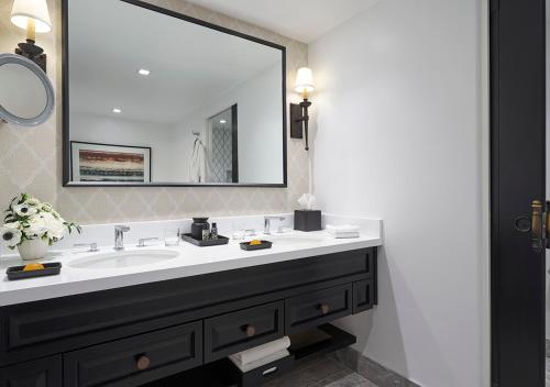 Mini Suite Two Queen Beds 