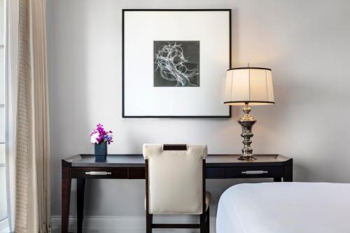 Deluxe Queen Room with Two Queen Beds
