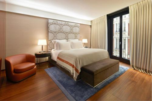 Knightsbridge Suite