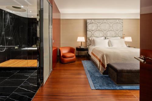 Knightsbridge Suite