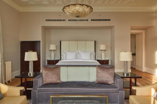 River View Park Suite with One King Bed