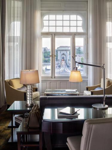 River View Park Suite with Two Queen Beds