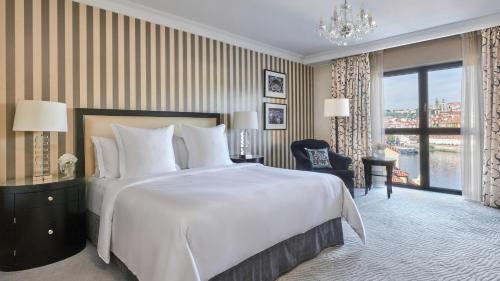 Suite with River View