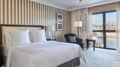 Suite with River View