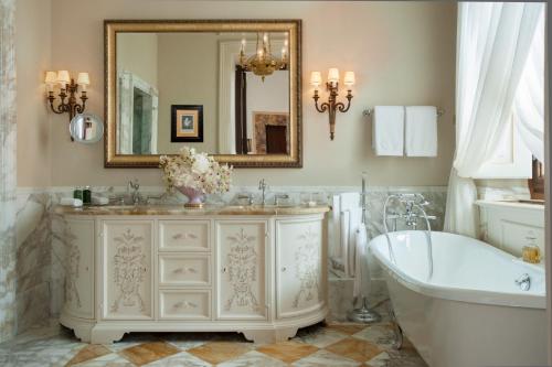 Gallery Suite