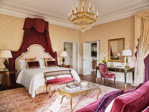 Presidential Suite with King Bed