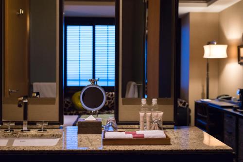 Oriental King Room - Harbor Side