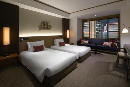 Oriental Twin Room - City Side