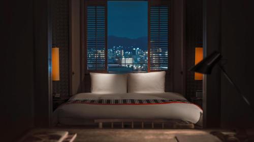 King Junior Suite on Higher Floor with Complimentary Mini-bar