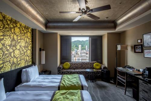 Room Selected at Check-In (No choice of bed preference)