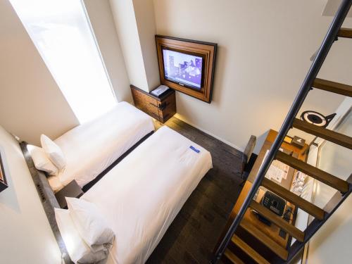 Standard Twin Room with Loft - 12th Floor - Non-Smoking