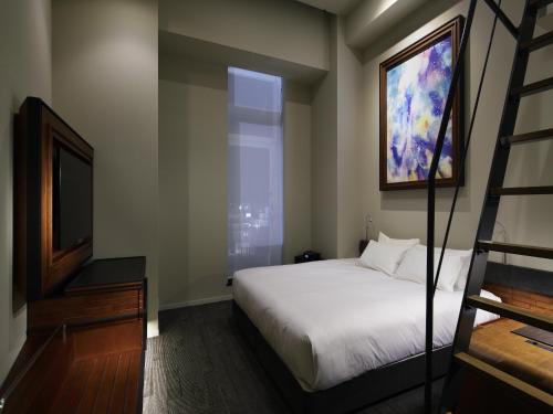 Deluxe Double Room with Loft - 12th Floor - Non-Smoking