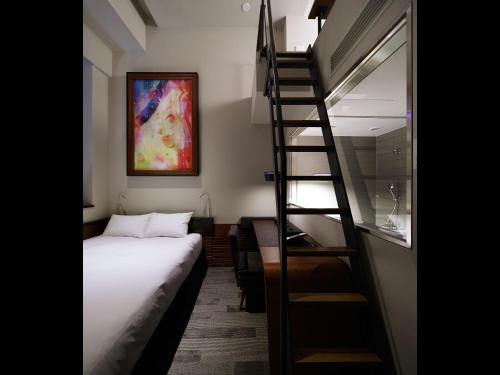 Standard Double Room with Loft - 12th Floor - Non-Smoking