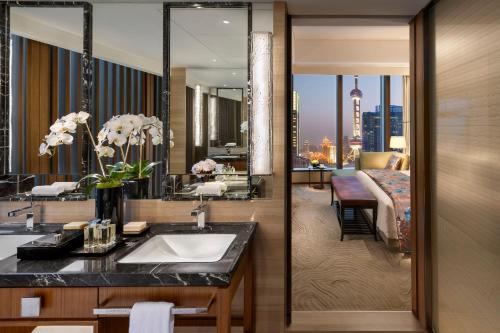 Pearl Tower Suite King
